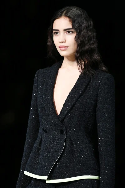Look 90